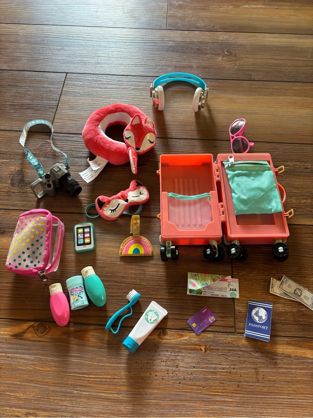 My Life As World Traveler Set
